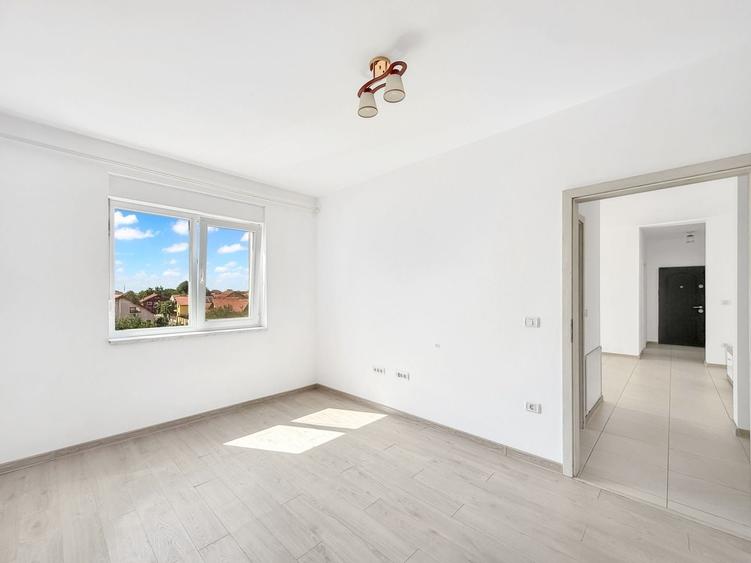 Apartament cu 2 camere semidecomandat în Giroc