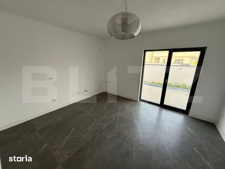 Casă cu 5 camere cu Teren 371 Mp în 1 Mai