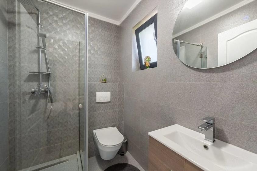 Casa exclusivista in ?tefane?ti - Comision 0 - 5