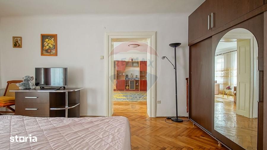 Apartament cu 2 camere, mobilat în Centrul Istoric