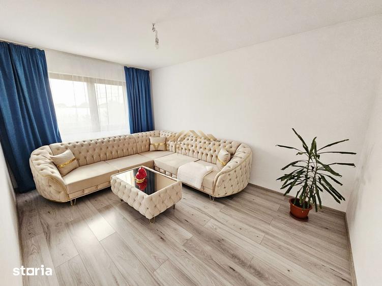 Casă cu 6 camere cu Teren 208 Mp în Vărăști