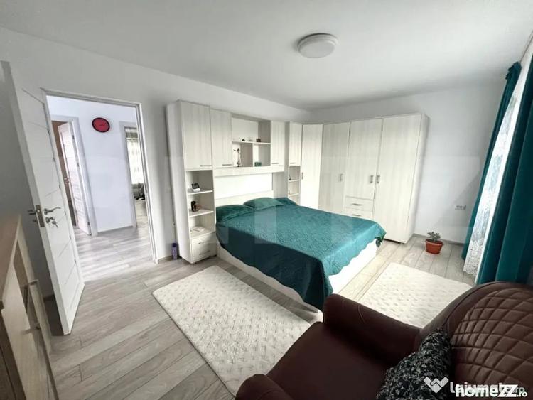 Casă cu 4 camere cu Teren 1000 Mp în Săcueni