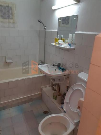 Apartament cu 3 camere decomandat în Dorobanți 1