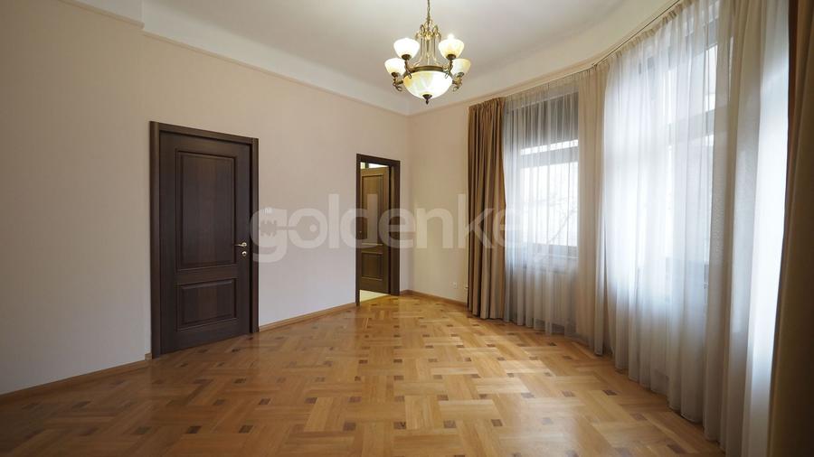 Apartament somptuos tip duplex cu 5 camere si gradina de 300mp - 8