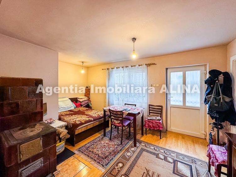 Casă cu 2 camere cu Teren 2086 Mp în Sântuhalm