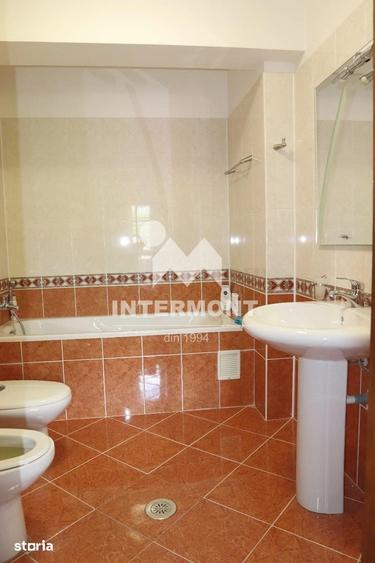 Apartament cu 4 camere în Cioplea