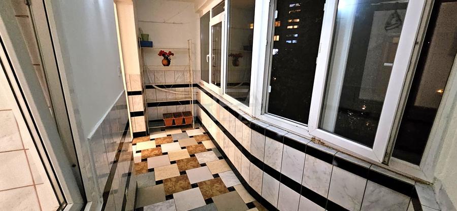 Apartament cu 2 camere semidecomandat, mobilat în Titan