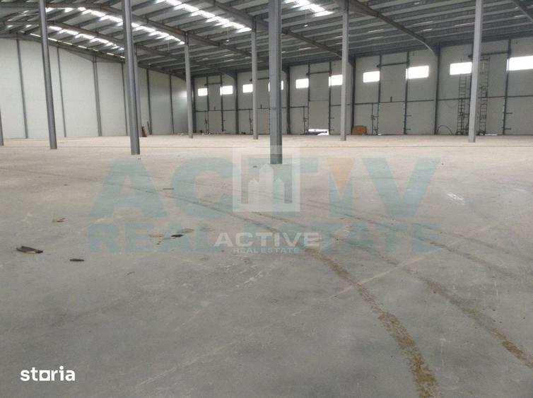 Spațiu comercial, de 800 mp, în Florești