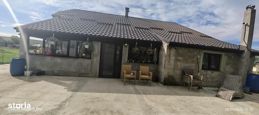 Casă cu 3 camere în Bogonos