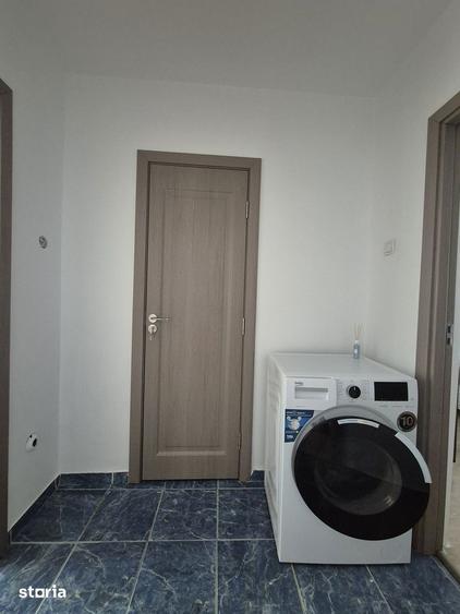Apartament cu 3 camere decomandat în Berceni