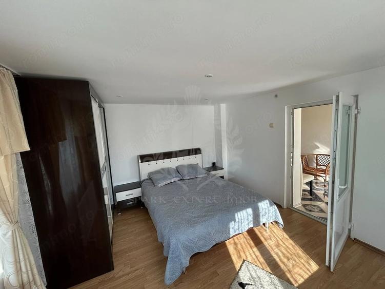 Casă cu 4 camere cu Teren 1236 Mp în Vâlcănești