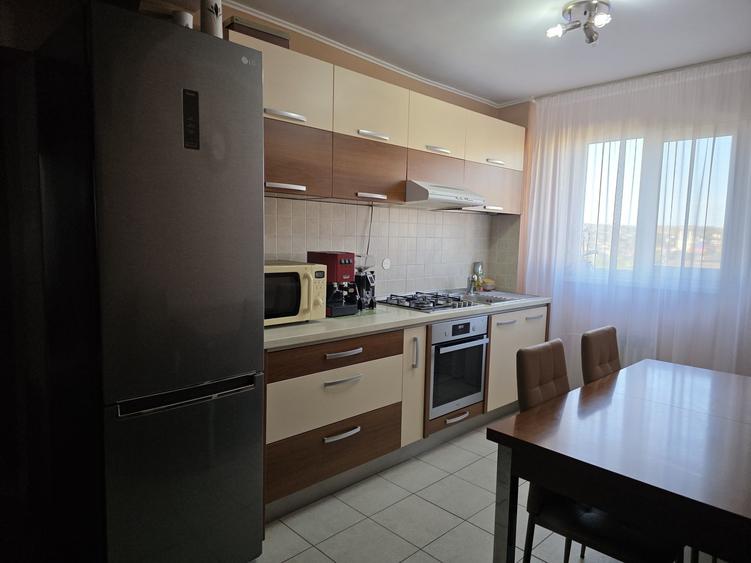 Apartament cu 3 camere în Rogerius