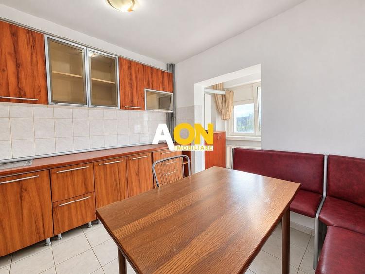Apartament cu 2 camere decomandat, mobilat în Cetate
