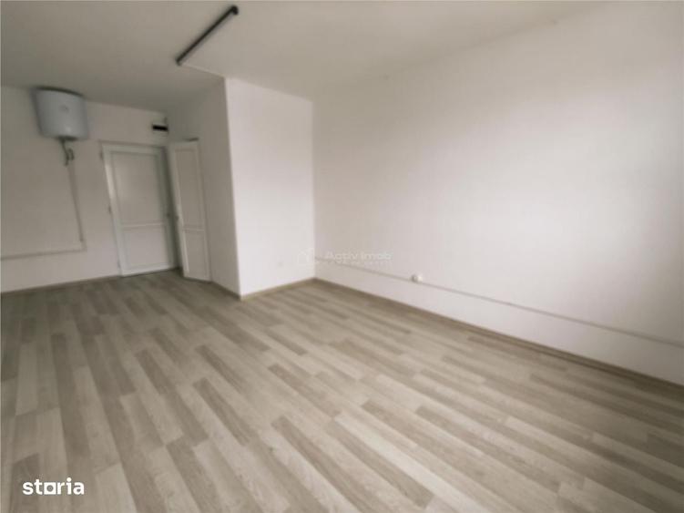 Apartament cu 5 camere în Mârșa