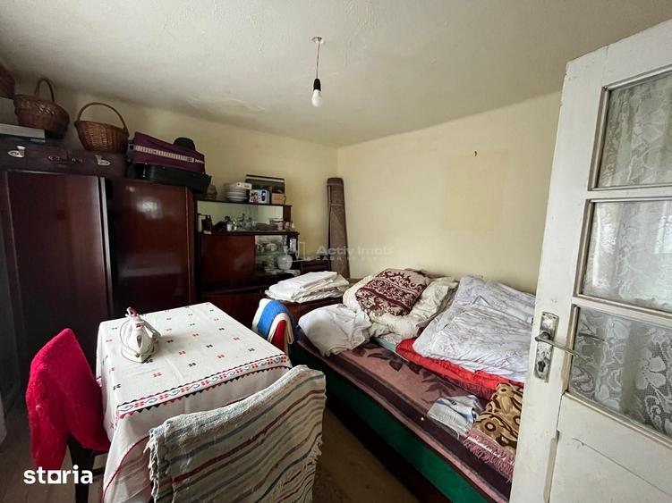 Casă cu 6 camere cu Teren 5900 Mp în Copăcele