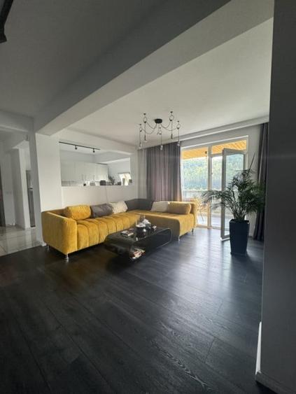 Apartament cu 3 camere decomandat, mobilat în Florești — fotografia 2