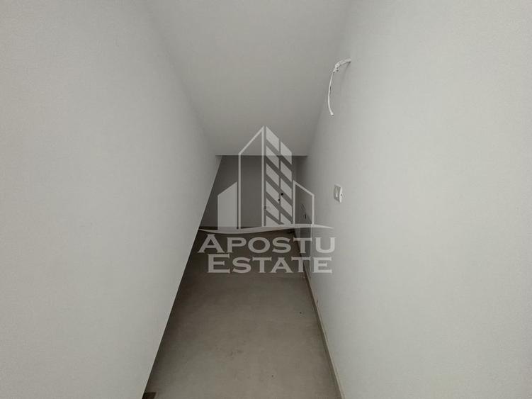Casă cu 4 camere cu Teren 330 Mp în Giarmata