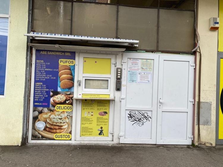 Spațiu comercial, de 4 mp, în Central