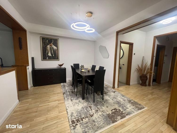 Apartament cu 3 camere în Faleza Nord