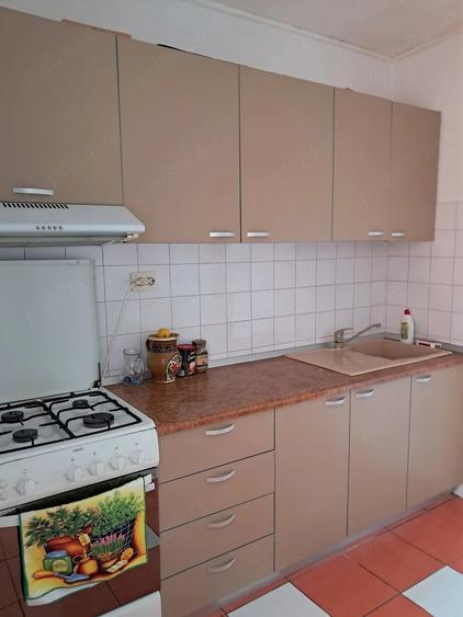 Apartament cu 3 camere decomandat în Vest