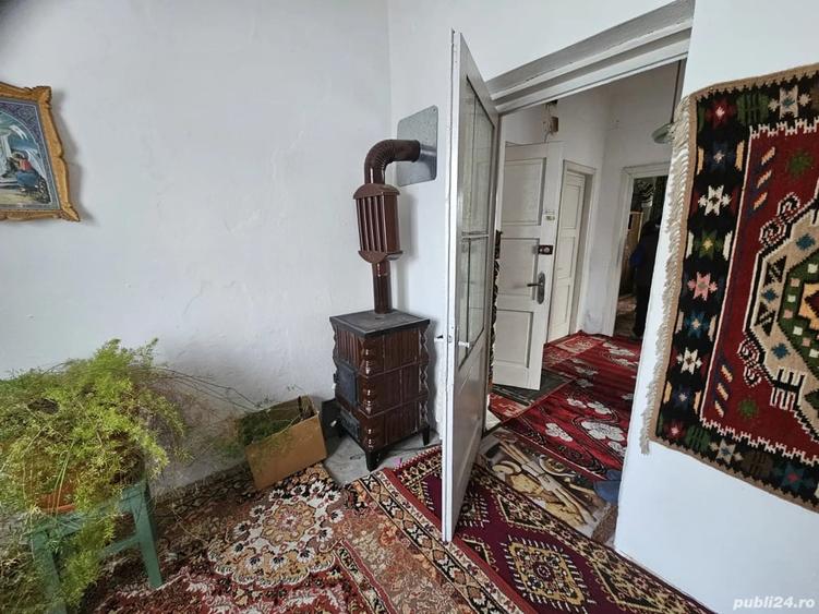 Apartament cu 2 camere decomandat în Vama