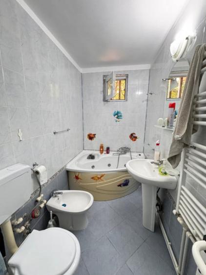 Apartament cu 2 camere semidecomandat în Abator