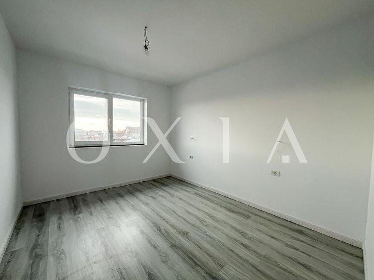 Duplex cu 5 camere cu Canalizare în Remetea Mare