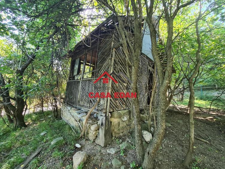 Teren Construcții intravilan de 686 mp, în Breaza