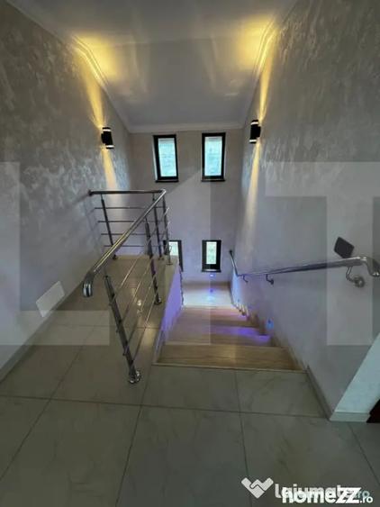Casă cu 5 camere cu Teren 988 Mp în Central