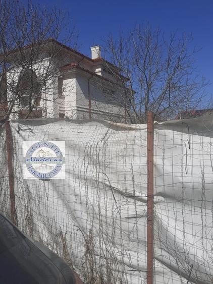 Teren Construcții intravilan de 720 mp, în Kamsas