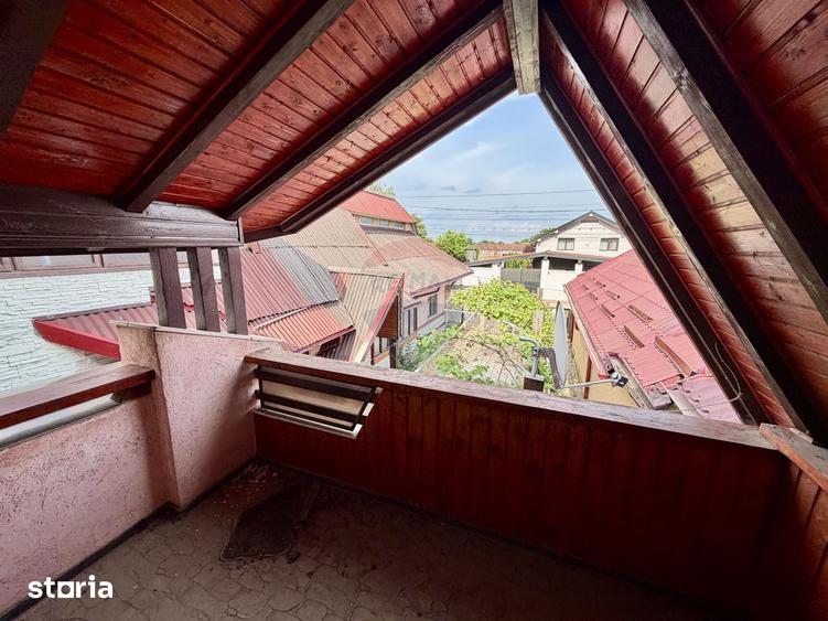 Casă cu 9 camere cu Teren 500 Mp în Central