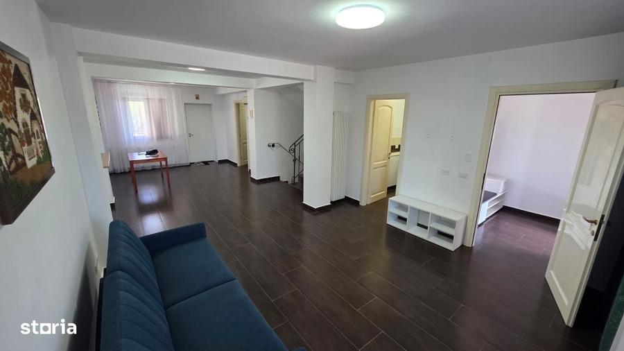 Casă cu 4 camere cu Teren 231 Mp în Obor