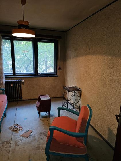 Apartament cu 3 camere decomandat în Militari