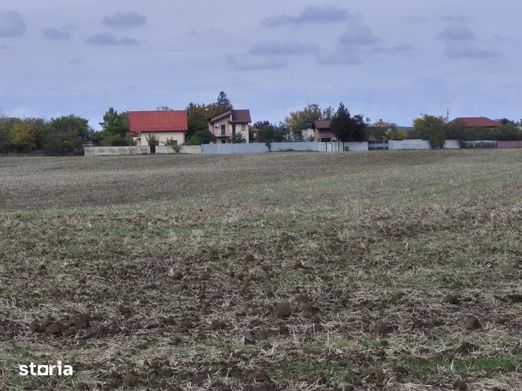 Teren de 400 mp, în Balotești