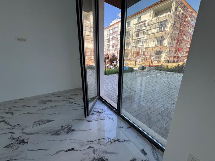 Apartament cu 2 camere decomandat în Giroc