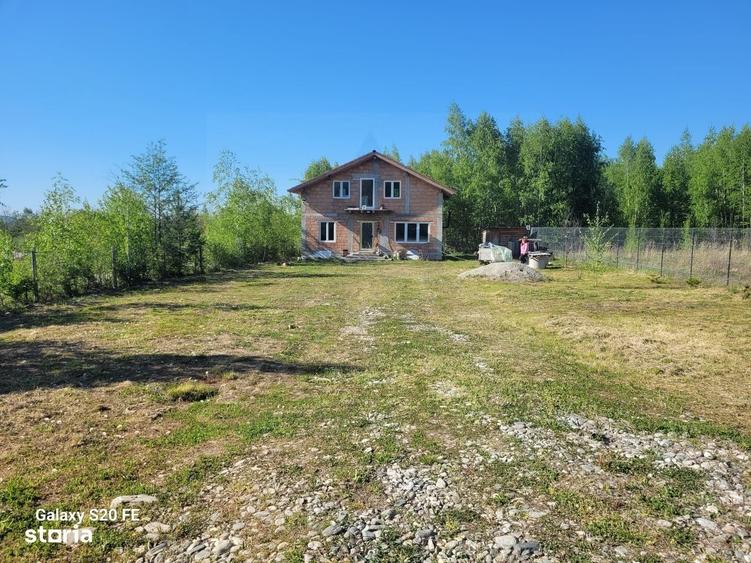 Casă cu 4 camere în Porumbacu de Sus