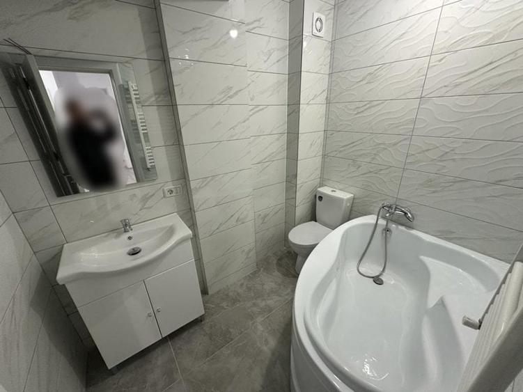 Apartament cu 3 camere decomandat în Popas Păcurari
