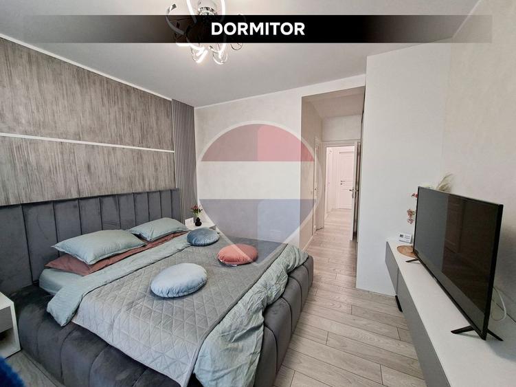 Apartament cu 3 camere decomandat, mobilat în Orașul Vechi