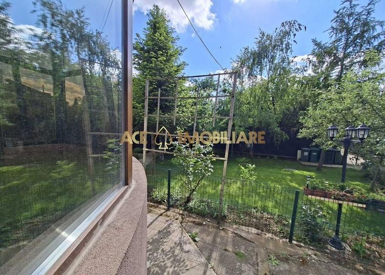 Apartament cu 3 camere semidecomandat, mobilat în Prelungirea Ghencea