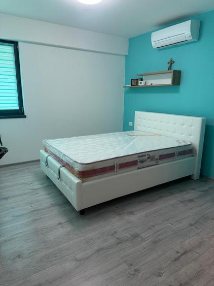 Apartament cu 7 camere decomandat în Frumoasa