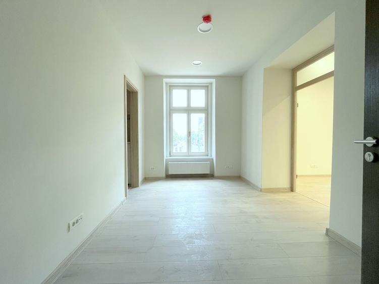 Birou, de 89 mp, în Ultracentral