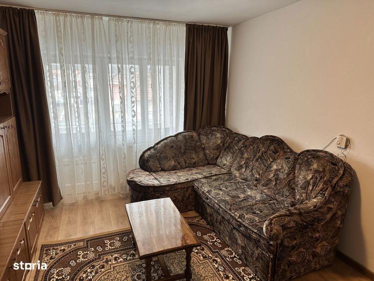 Apartament cu 2 camere decomandat, mobilat în Cetate