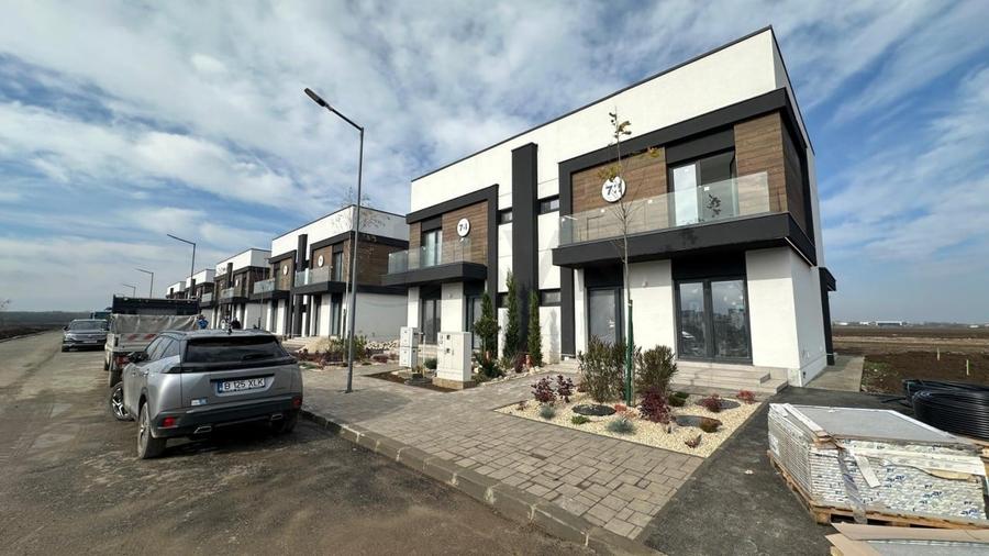 REV2005335 Vila cu panouri solare in complex rezidential - 3