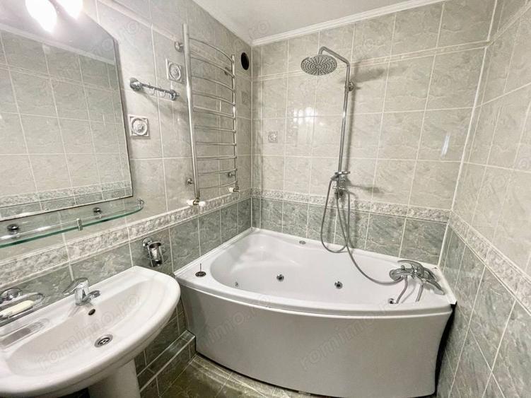 Apartament cu 3 camerede vanzare in zona Planete - 2
