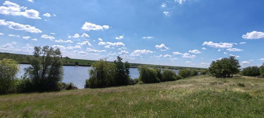 Teren extravilan deosebit, 5755 mp pe malul lacului Miersig, Bihor - 1