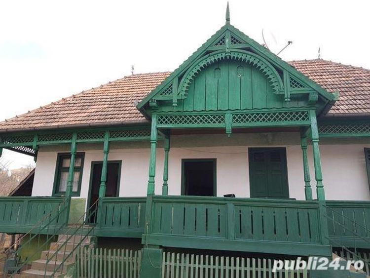 Casa si teren de vanzare - 1
