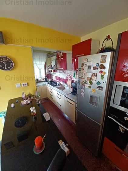 Casa Pretabila 2 familii, suprafata teren 290 mp, toate utilitatile, zona Centra - 8