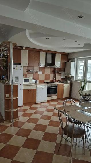 Ofer inchiriere Apartament 3 central - 2