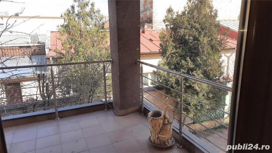 Oportunitate! vila si teren pentru constructii in zona obor langa primaria sectorului 2 - 8