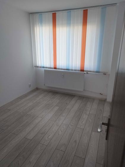 Apartament 3 camere | 3 minute Piata Drumul Taberei | Bloc Reabilitat - 3